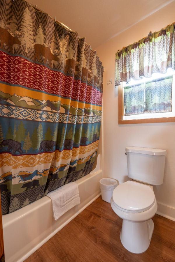 Elk Horn Lodge Cooke City Εξωτερικό φωτογραφία