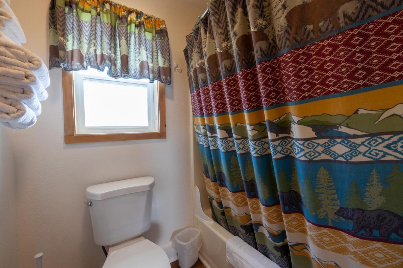 Elk Horn Lodge Cooke City Εξωτερικό φωτογραφία